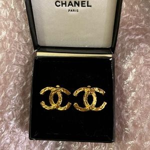 Vintage Chanel Ear Clip On